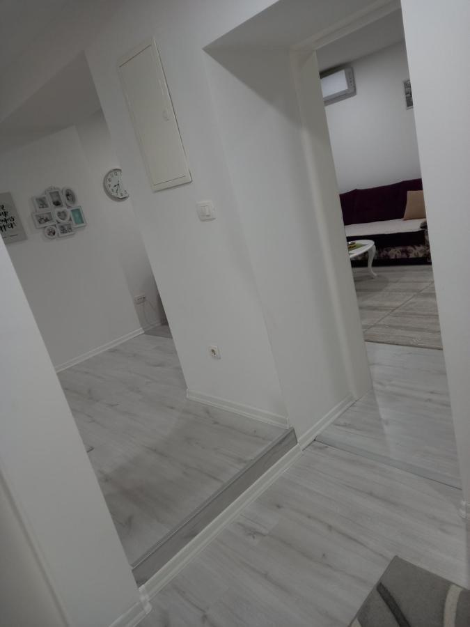 Aine Apartman - Old Bridge موستار المظهر الخارجي الصورة